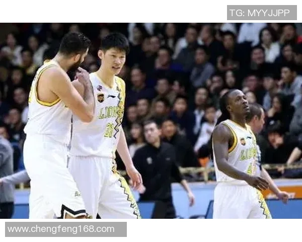 深圳足球队以99分领跑总决赛积分榜展现强劲实力 深圳足球队以99分领跑总决赛积分榜展现强劲实力