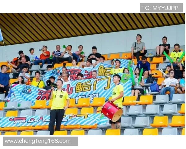 足球明星亲自掌勺的餐厅揭秘美食与足球的完美结合 足球明星亲自掌勺的餐厅揭秘美食与足球的完美结合